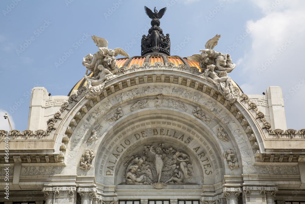 Palacio de Bellas Artes - Mexiko Stadt
