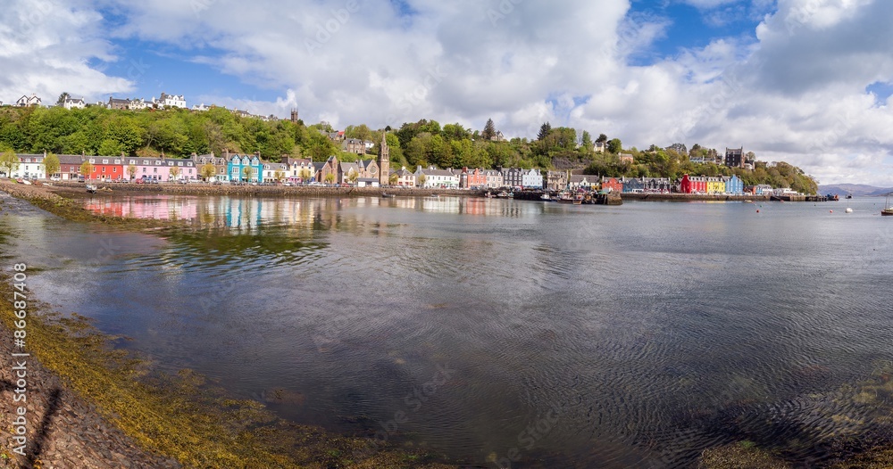 Colourful hpuses and shops at Tobermory, Mull Scotland, UK