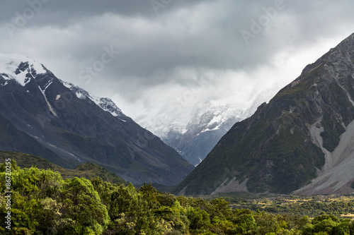 Mount Cook National Park in a cloudy day