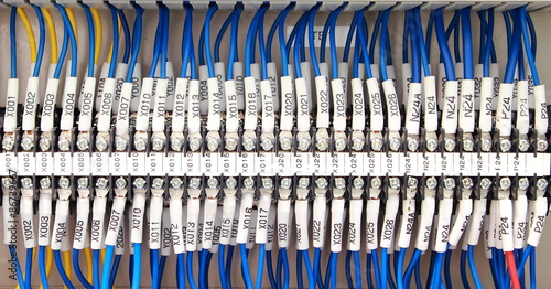 Fotografie Wiring PLC.