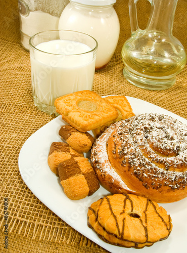 image of different cookies with yogurt and bank