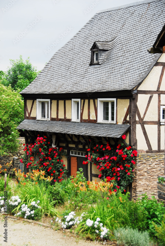 Schiefergedecktes Fachwerkhaus Schiefergedecktes Fachwerkhaus
