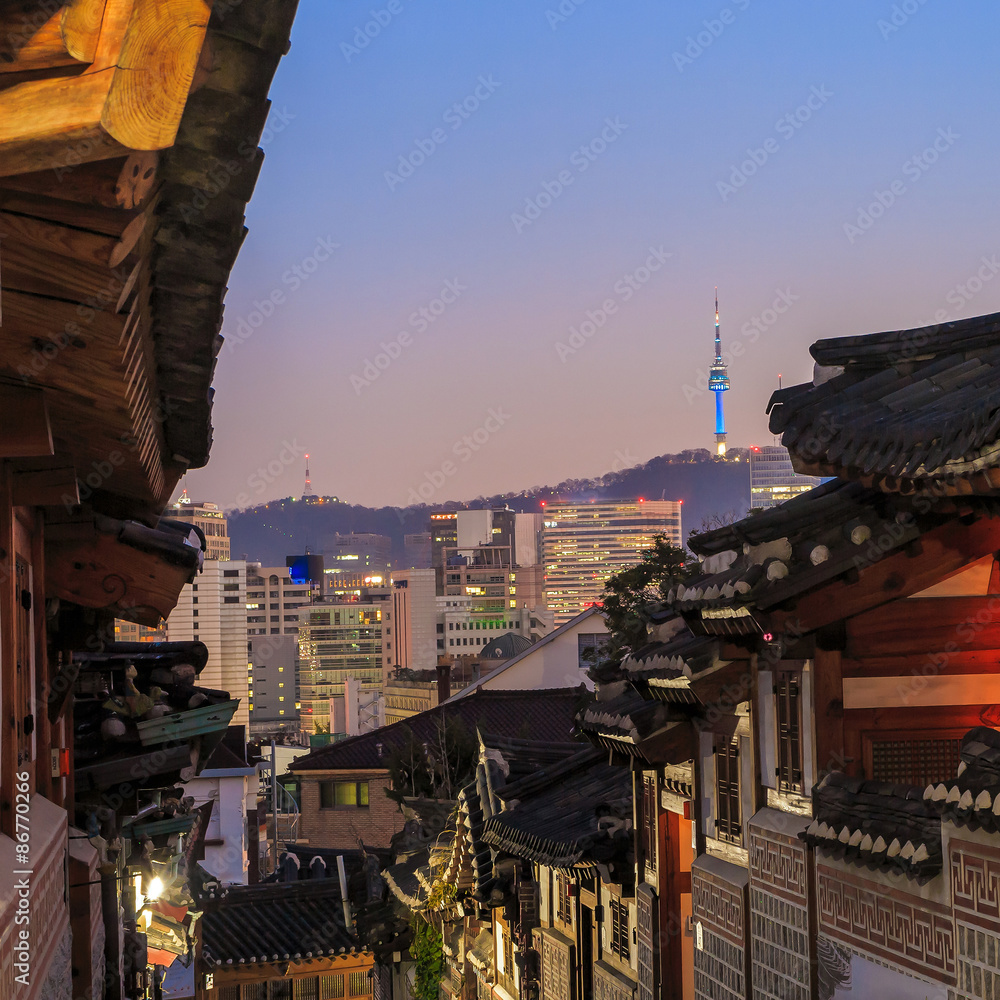 Obraz premium Historyczna dzielnica Bukchon Hanok