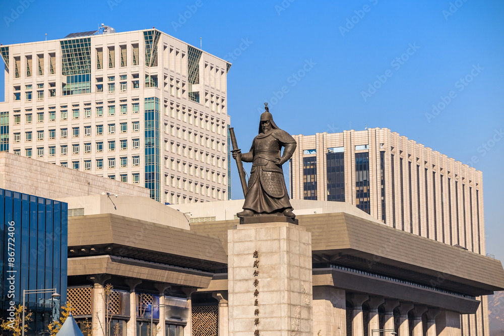 Fototapeta premium The statue of Yi Sun-Shin
