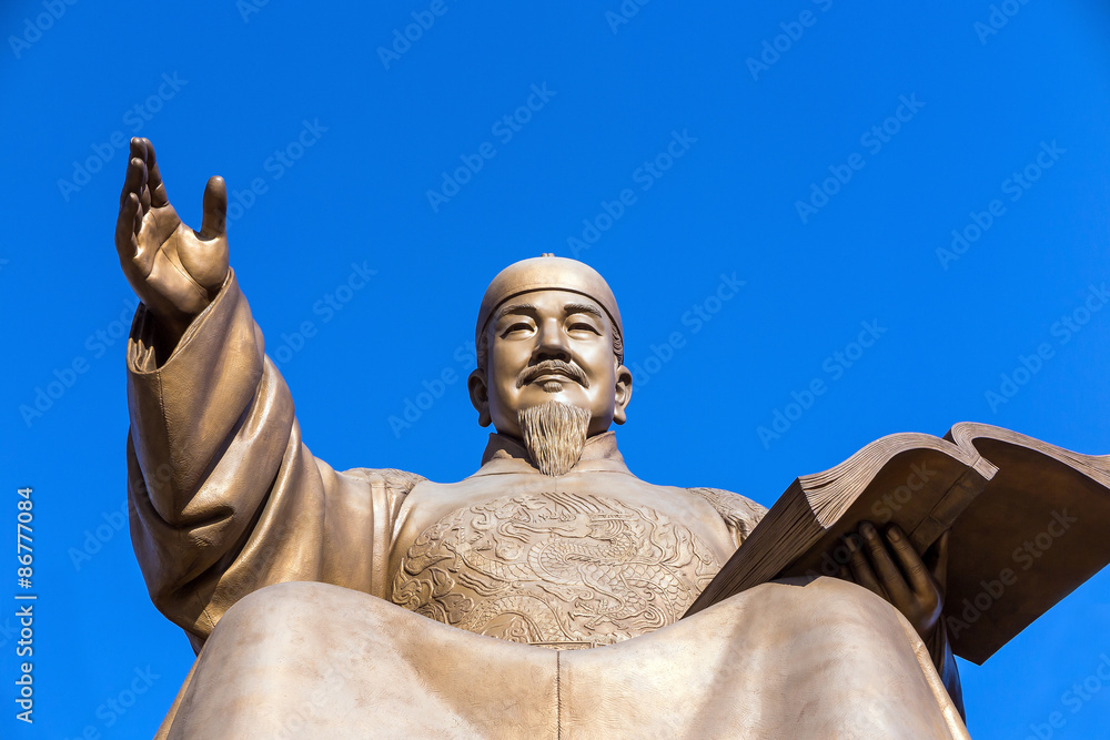 Obraz premium The statue of King Sejong