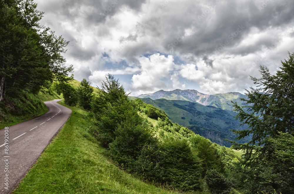 Fototapeta premium Pyrenees Mountains