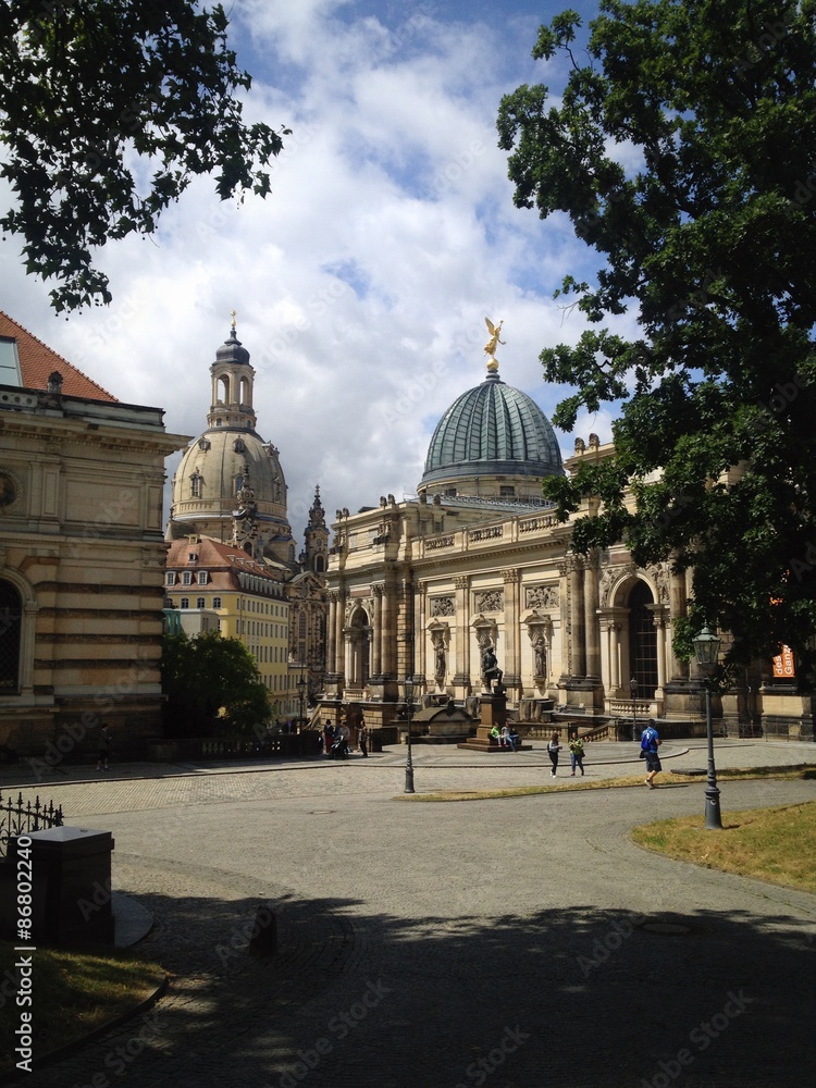 Dresden, Blick auf Frauenkirche und Kunstakademie