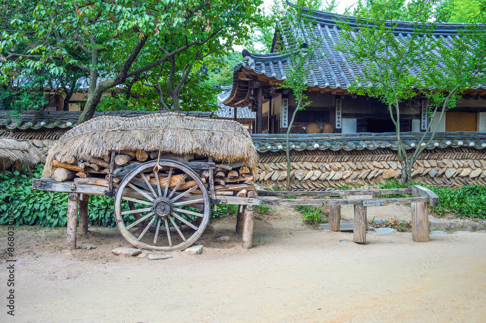 Obraz premium Folk Village,Traditional Korean style architecture in Suwon,Kore