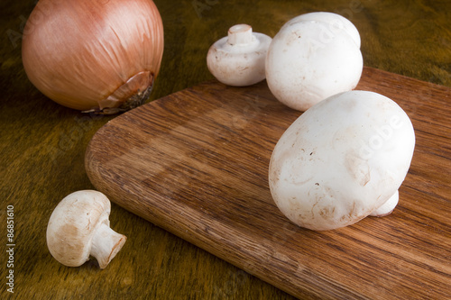 Agaricus - Mushrooms are used as an ingredient