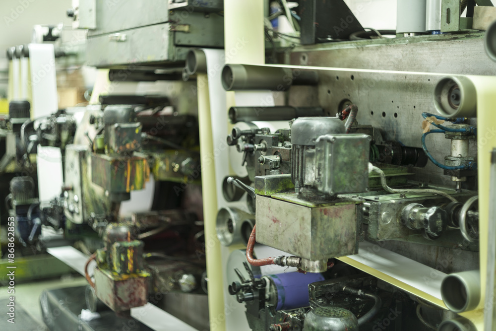Printing labels on offset machine Printing labels on offset machine