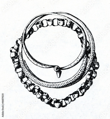 Torcs and necklace (3-11 century, Lejasbiteni, Latvia)  photo