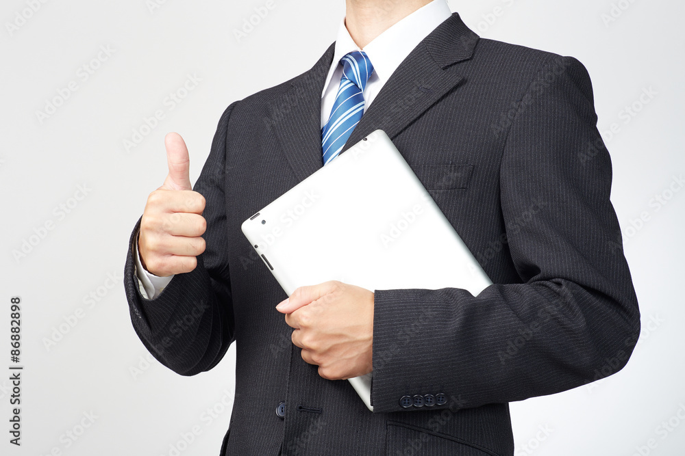 ビジネス　ボディパーツ　タブレット持ち　グッドポーズ