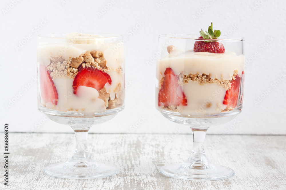 strawberry trifle strawberry trifle