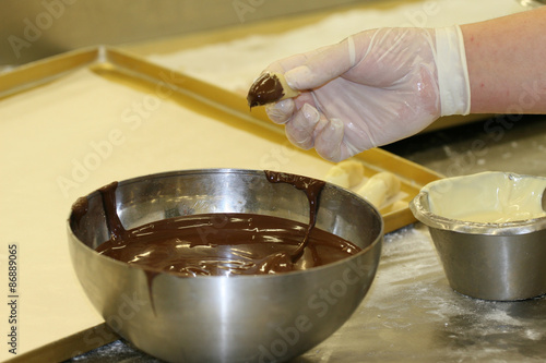 production of pralines 