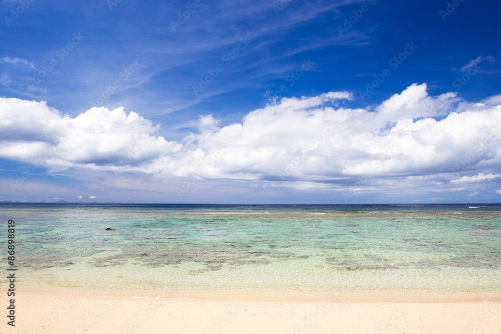 沖縄のビーチ・古宇利島 
