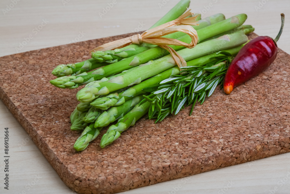 Raw asparagus