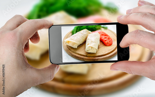 Food photo on a smartphone
