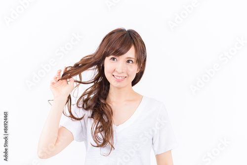 笑顔の素敵な若い日本人女性