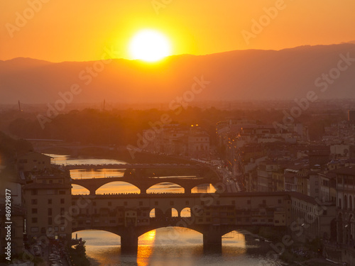 Toscana,Firenze,Ponte Vecchio al tramonto.