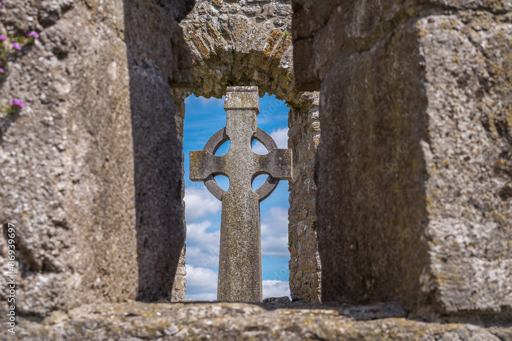 Rundkreuz Stock Photo | Adobe Stock