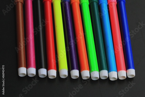 Colorful markers pens © oilslo