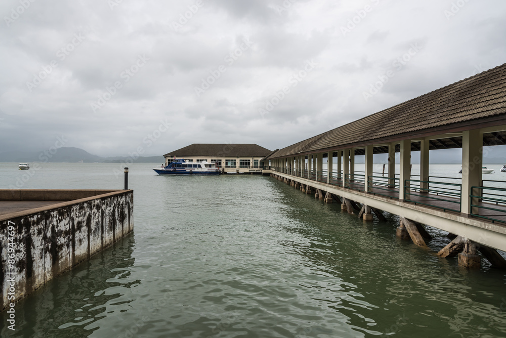 pier in cloudy day