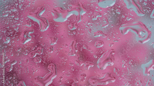 Pinke Wassertropfen