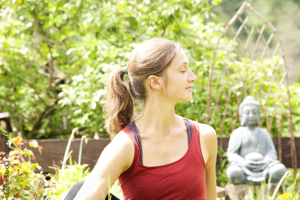 Ardha-Matsyendrasana - Yoga in the garden Ardha-Matsyendrasana - Yoga in the garden