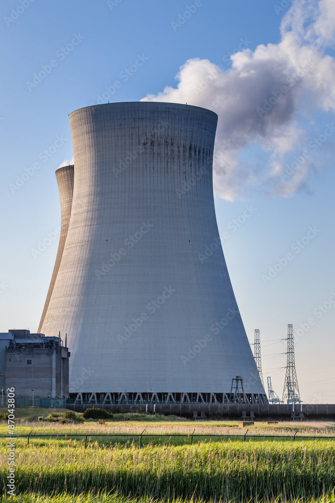 Atomkraftwerk bei Antwerpen - Belgien Atomkraftwerk bei Antwerpen - Belgien