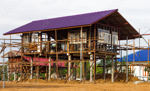 Reinforced steel structure houses