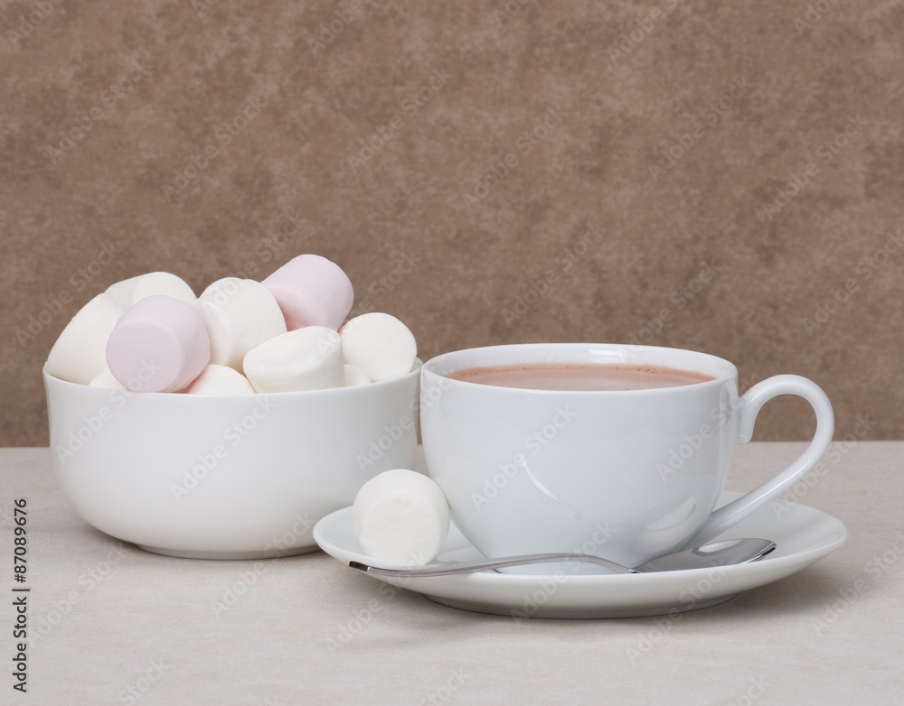Heap Of Marshmallows In White Bowl. Hot Chocolate Drink Heap Of Marshmallows In White Bowl. Hot Chocolate Drink