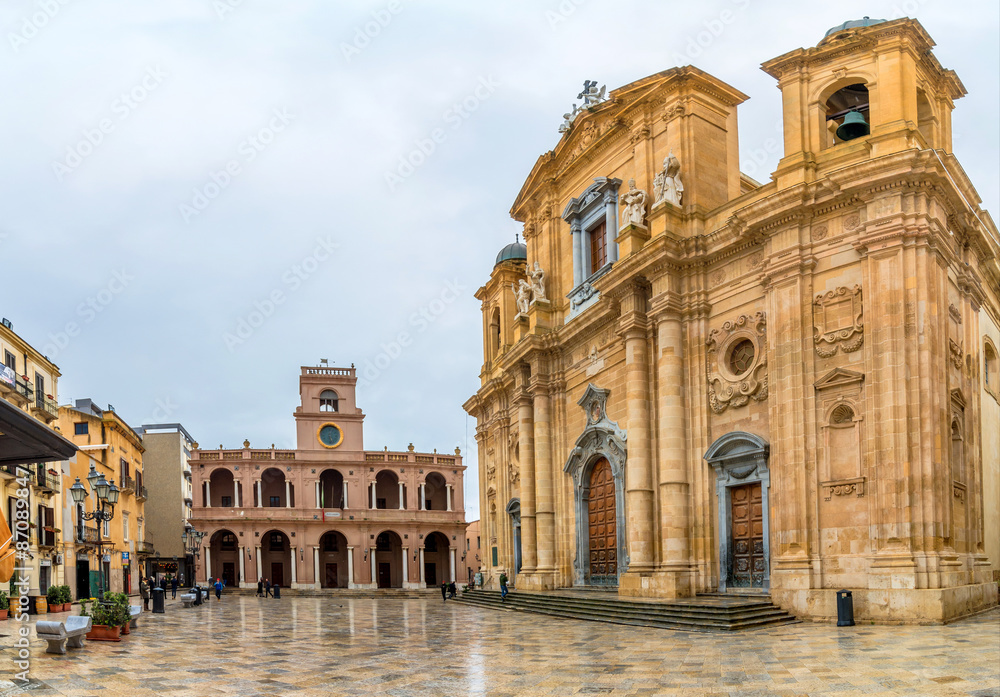 main square and Cathedral in Marsala, Sicily - obrazy, fototapety, plakaty 