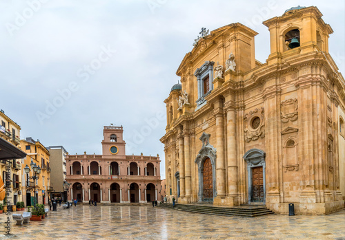 Tableau sur toile main square and Cathedral in Marsala, Sicily