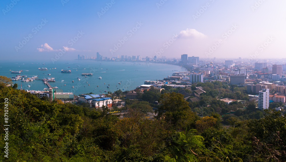 panoramic views of the Pattaya Bay on a sunny day