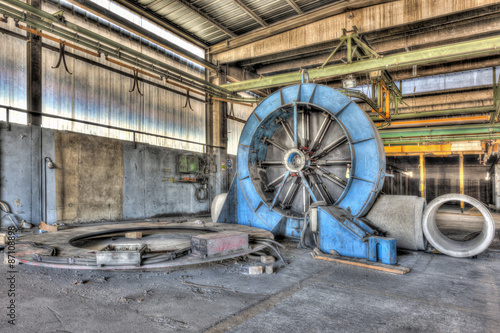 Dilapidated wire cage welding machine for precast concrete pipes