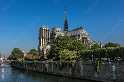 Cathedral Notre Dame de Paris - Roman Catholic cathedral, Paris. © dbrnjhrj