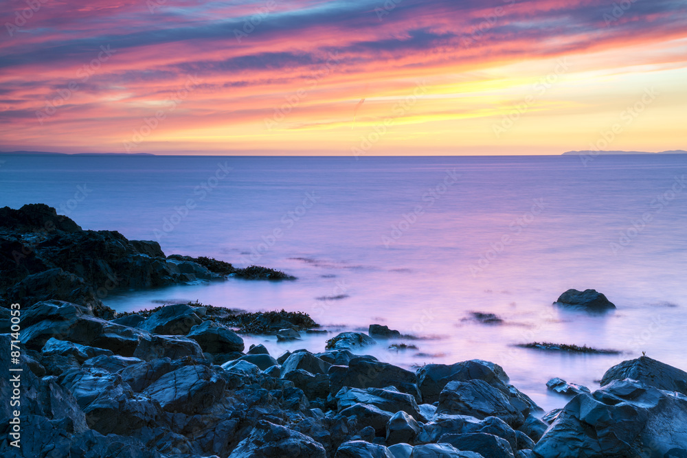 Obraz premium Sunset at Killantringan Bay