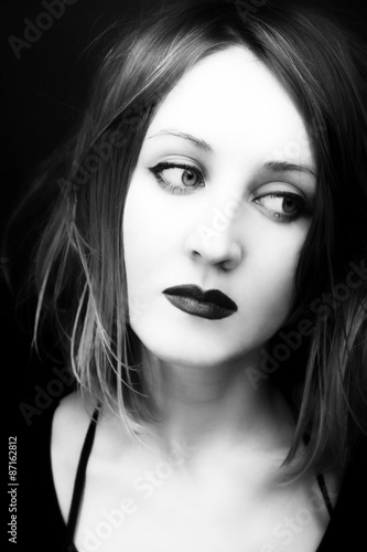 Wallpaper Mural beautiful young woman Torontodigital.ca