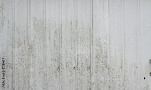 Dirty White Metal