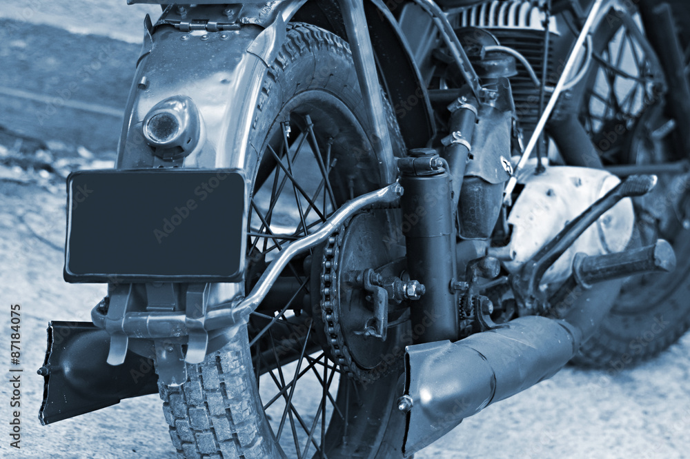 Obraz premium The old license plate of the motorcycle