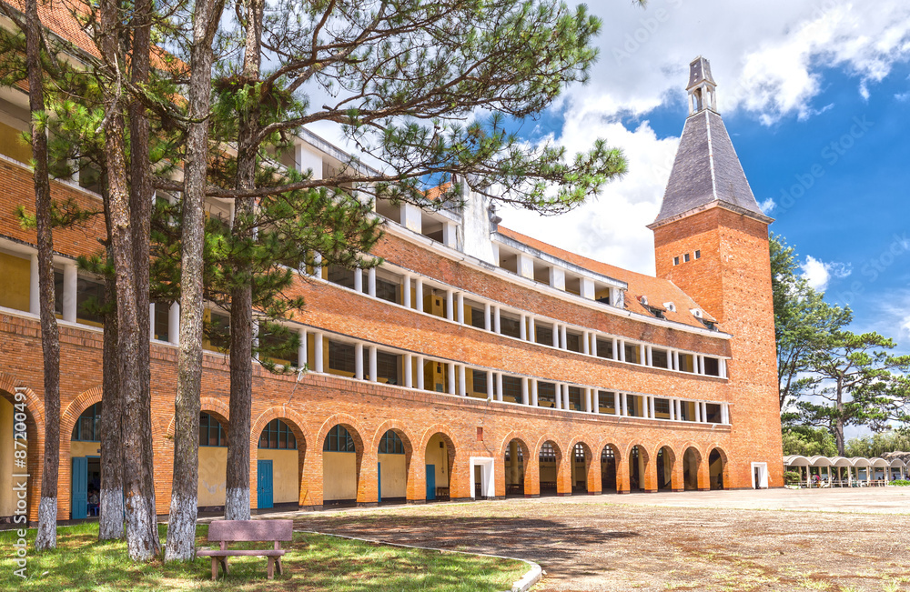 Pedagogical colleges Dalat with French architecture from the period of the building curve with brick red soil. 