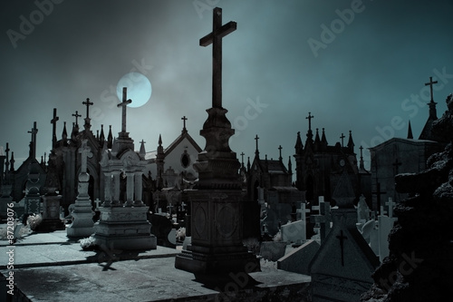 Full moon cemetery