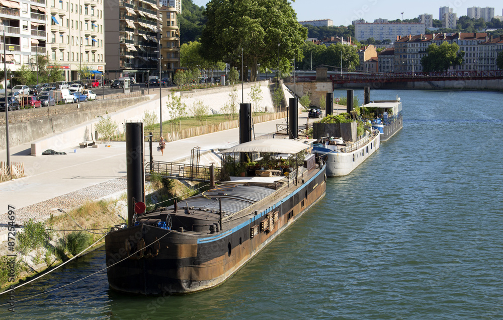 Péniche Quai de Saone Lyon France 3 Péniche Quai de Saone Lyon France 3