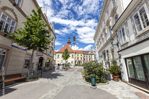 фотографія Town Hall in the pedestrian area in the city center of Mödling - Lower Austria