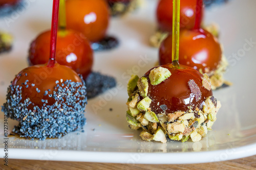Fototapeta Naklejka Na Ścianę i Meble -  tomates cerises apéritives