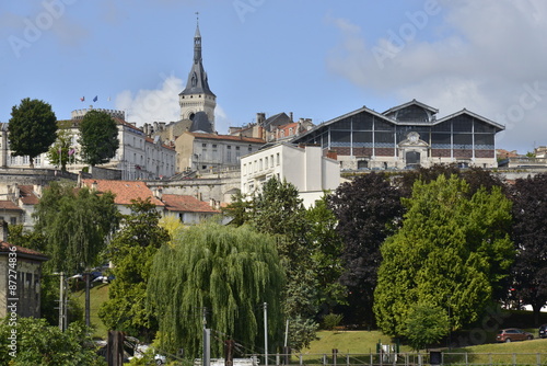 La ville hautes d'Angoulême avec son marché couvert ,la tour de l'hôtel de ville et ses maisons historiques  photo