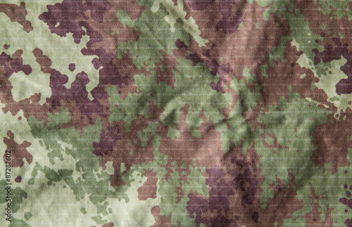 Photos Divisa mimetica per missioni in zone vegetate