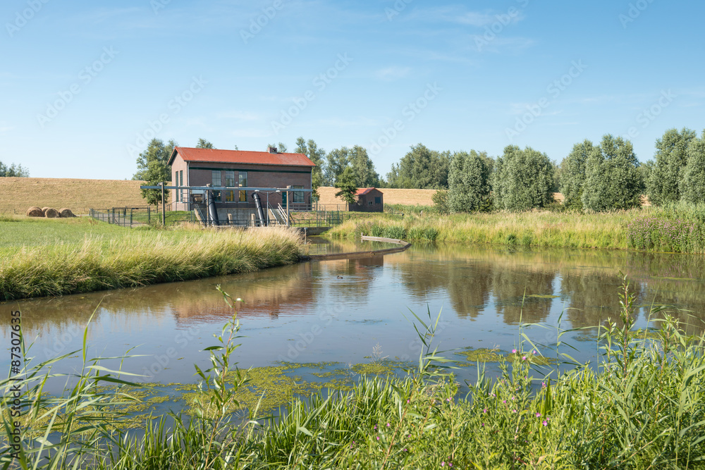 Obraz premium Drainage pumping station in the Netherlands.