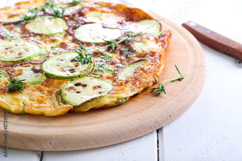 Courgette, spinach omelet with rosemary