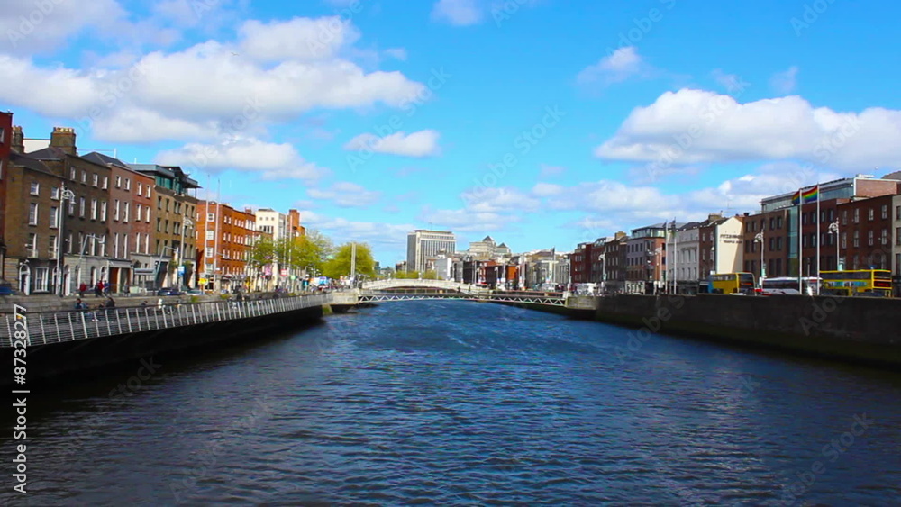 Dublin City and Liffey River, Time Lapse, Ireland
Dublin City and Liffey River, Time Lapse, Ireland